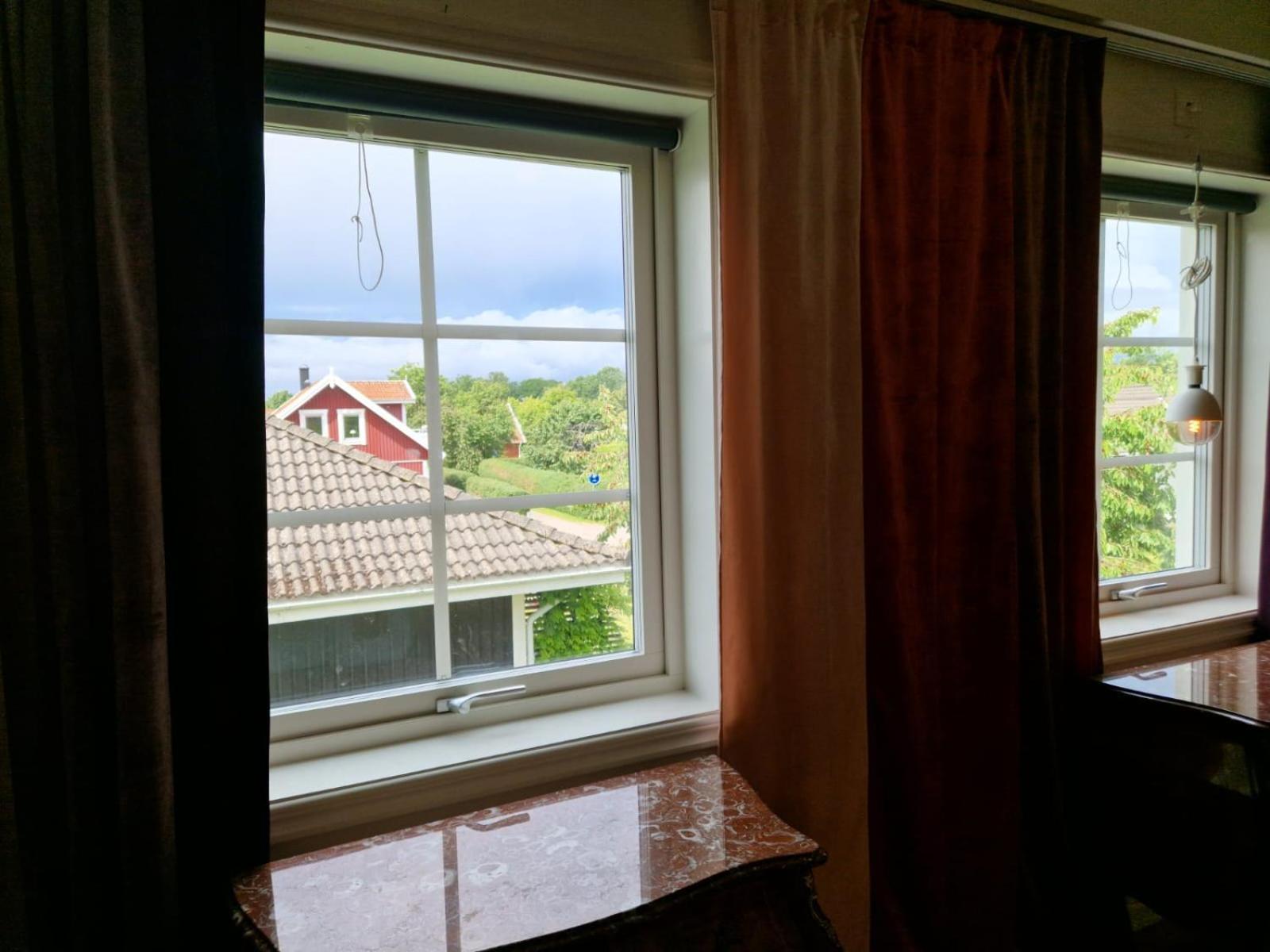 Lila Rummet - Rum Naera Bad Och Centrum, 1 Tr Upp - Saengklaeder & Handdukar Ingar Färjestaden Exteriér fotografie